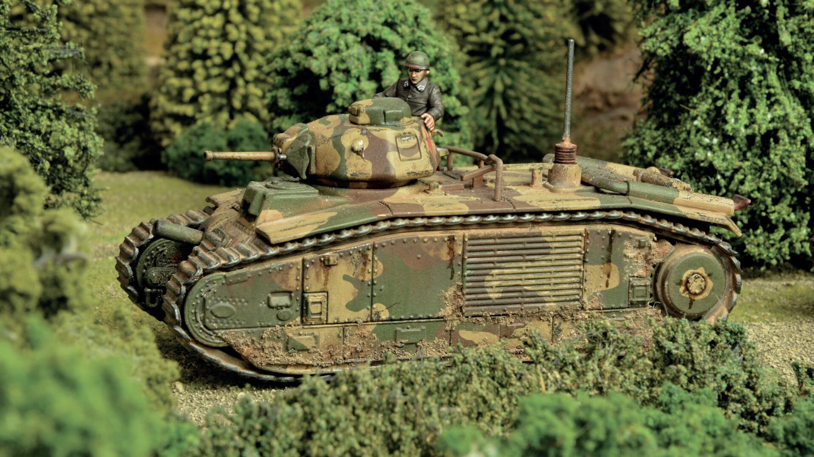 A-French-tank-commander-scans-the-surrounding-countryside-edited (1)